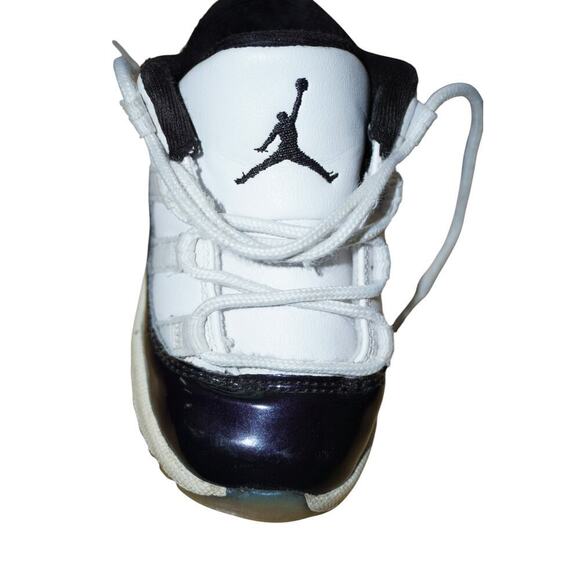 Jordan 11 Retro Concord Toddler Shoes – Size 6C – 2017 OG Release - Picture 5 of 8